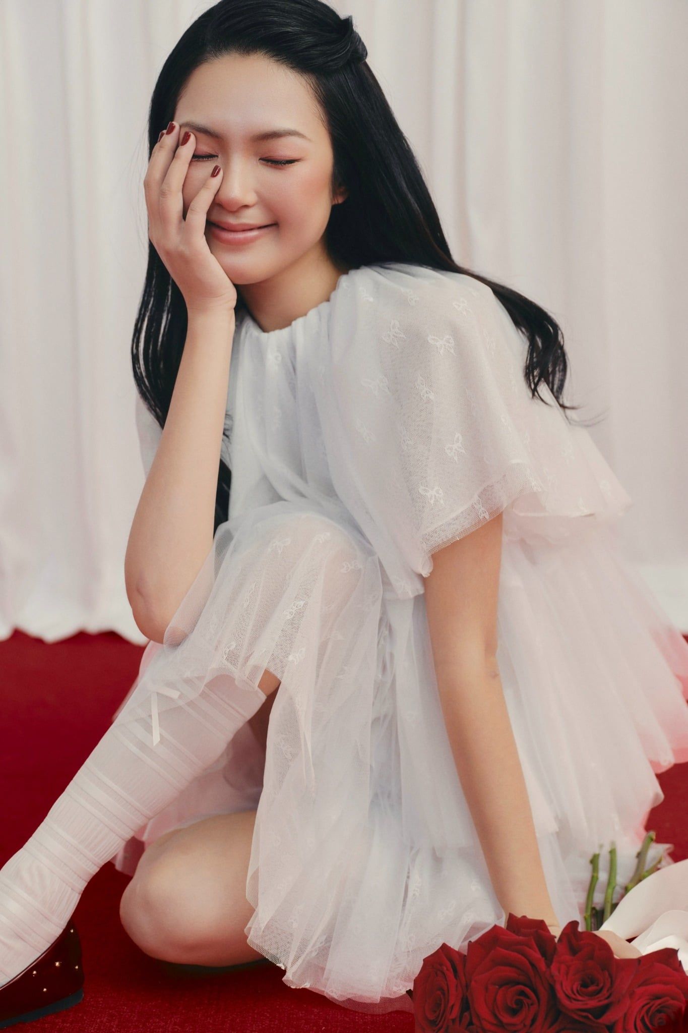 Váy tiệc dáng tầng White Chiffon Bowy Layered Mini Dress