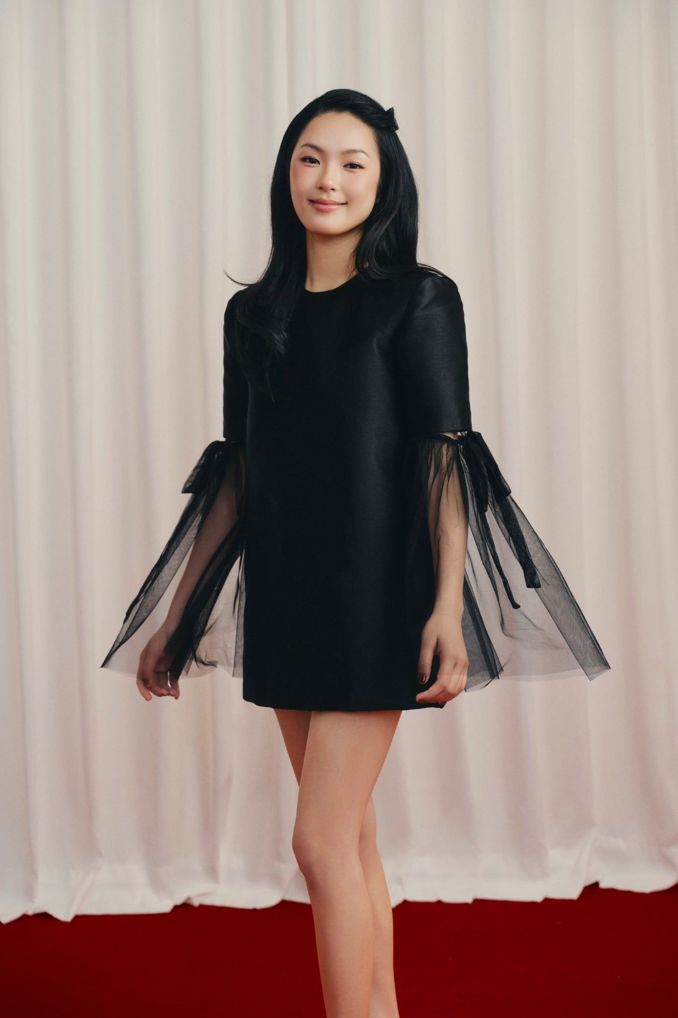 Váy tiệc tay dài thắt nơ Black Mesh Sleeve Mini Dress