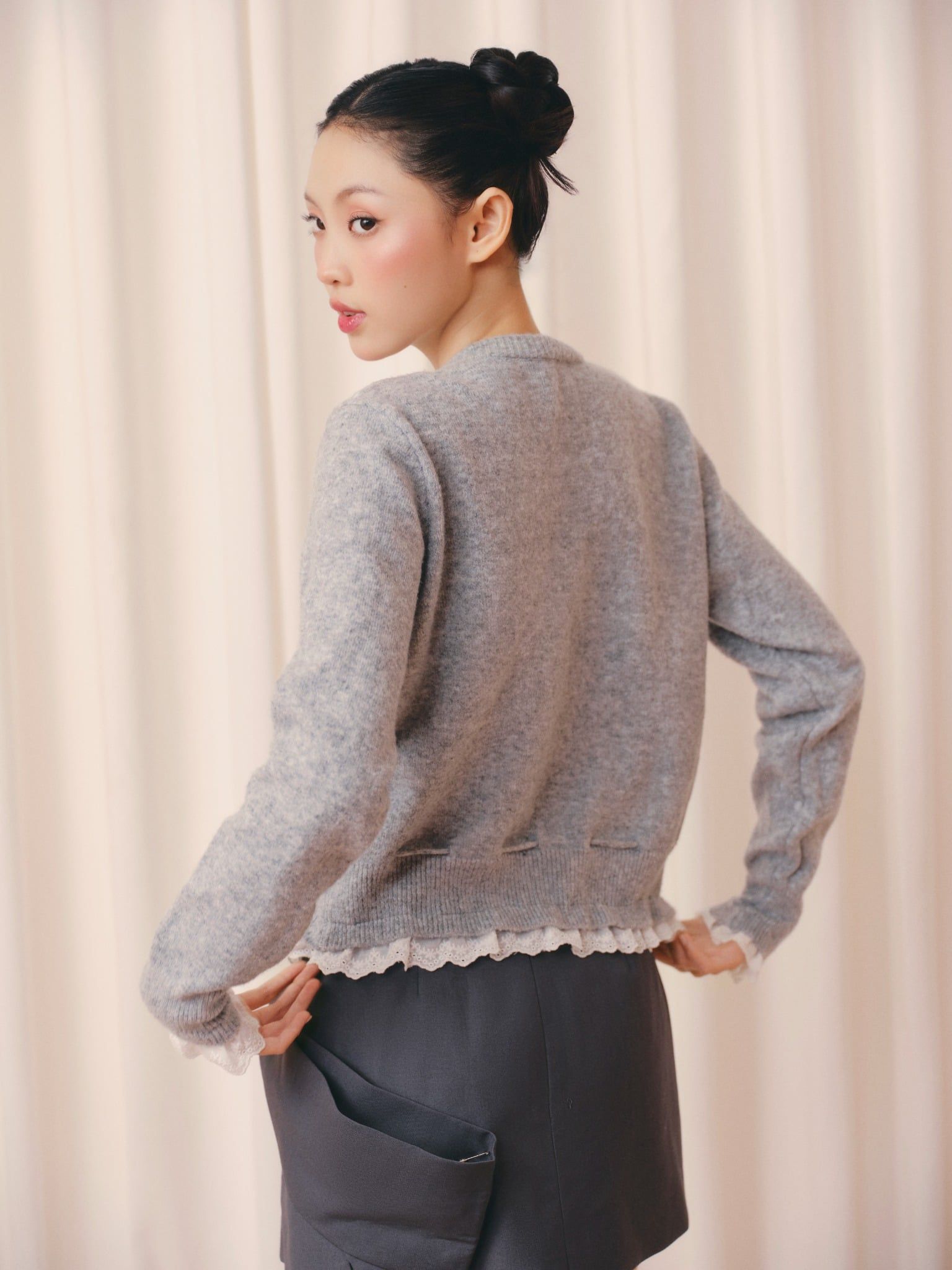 Áo len dệt kim viền trắng Knit Trim Long Sleeve Top nhiều màu