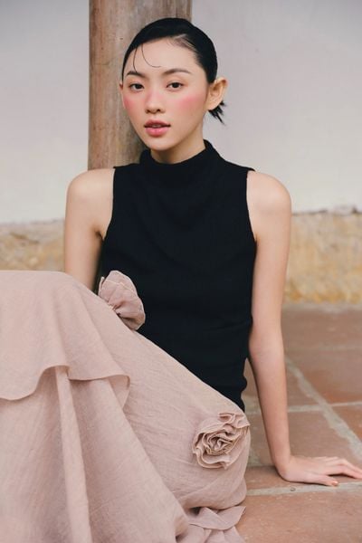  Áo cổ lọ Black Turtleneck Tank Top 