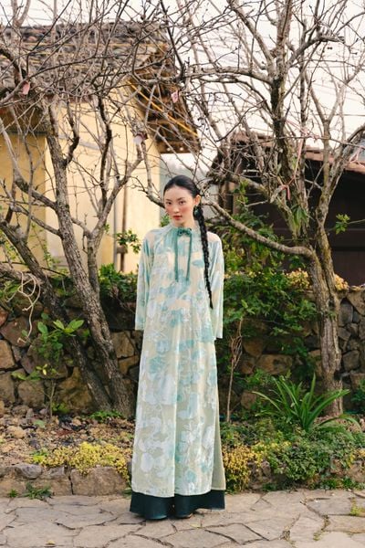  Áo Dài Mặc Lam (Không kèm quần) 