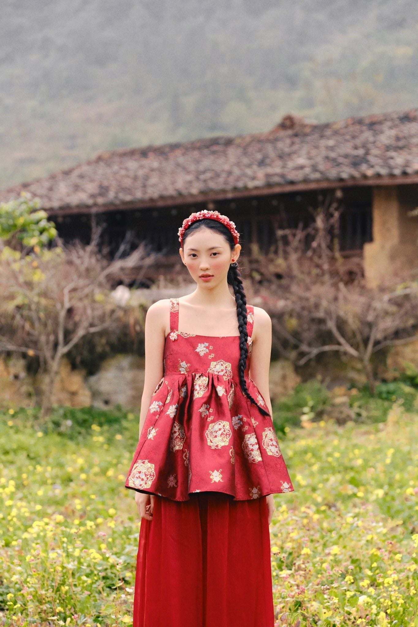 Áo 2 dây dáng xòe Tú Văn