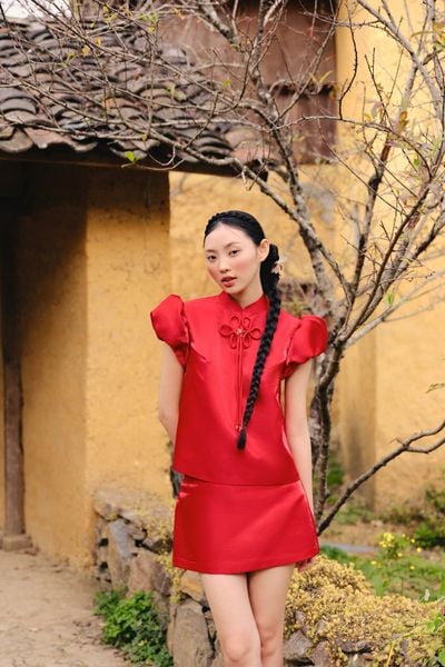  Set áo và chân váy Thanh Ý 