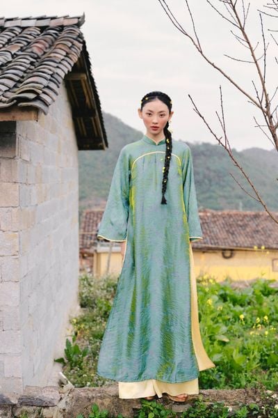  Áo Dài Tố Nhiên (Không kèm quần) 