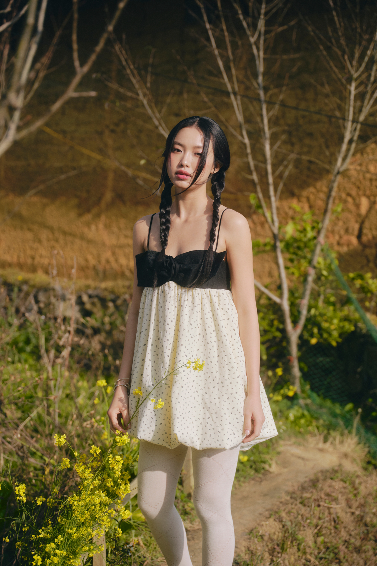 Váy nơ 2 dây dáng bí Cream Dot Bowey Mini Dress