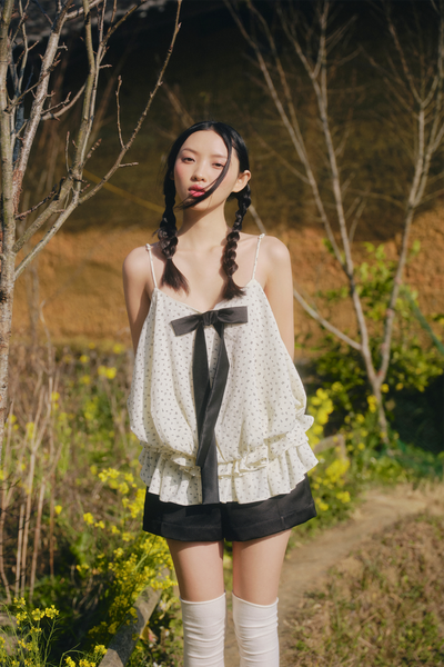  Áo 2 dây đính nơ Cream Dot Bow Ruffle Puff Cami Top 