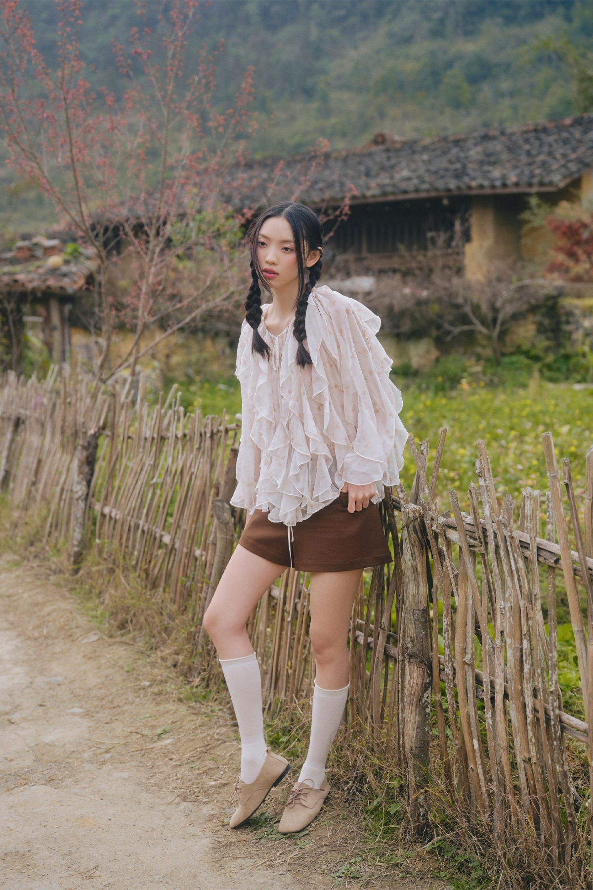 Áo voan tay dài Cream Chiffon Layered Ruffle Tie Neck Top