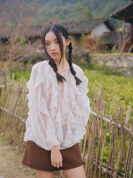  Áo voan tay dài Cream Chiffon Layered Ruffle Tie Neck Top 