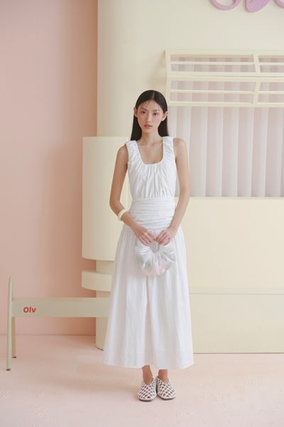  White Ruched Round Neck Dress 