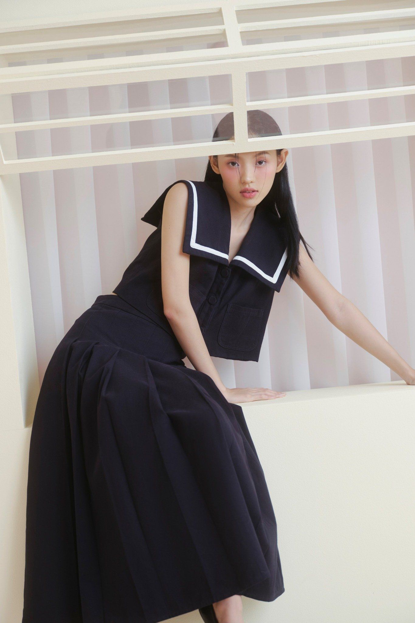 Chân váy Navy Pleated A Line Midi Skirt