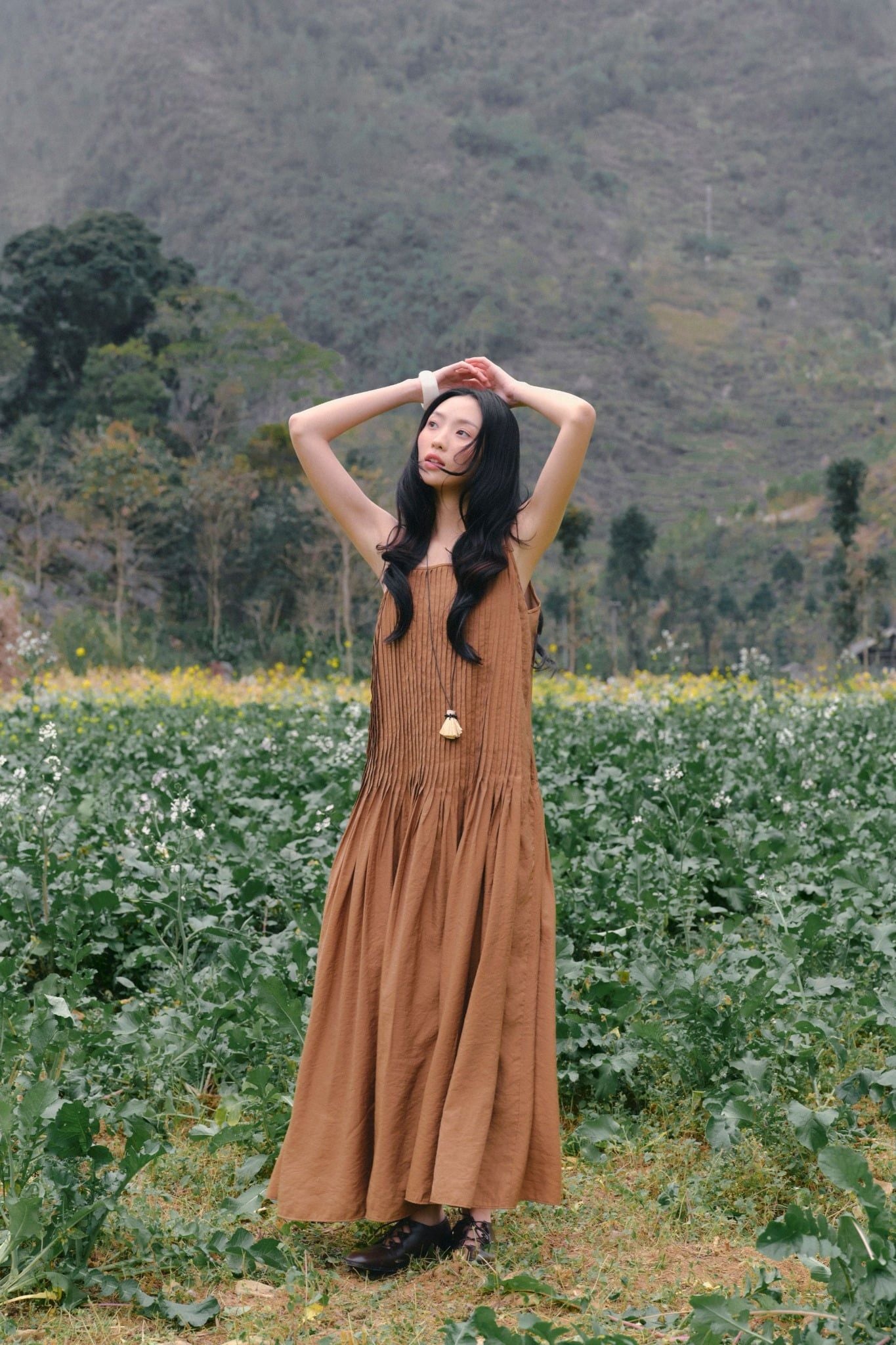 Váy maxi Brown Cotton Strappy Smocked Maxi Dress