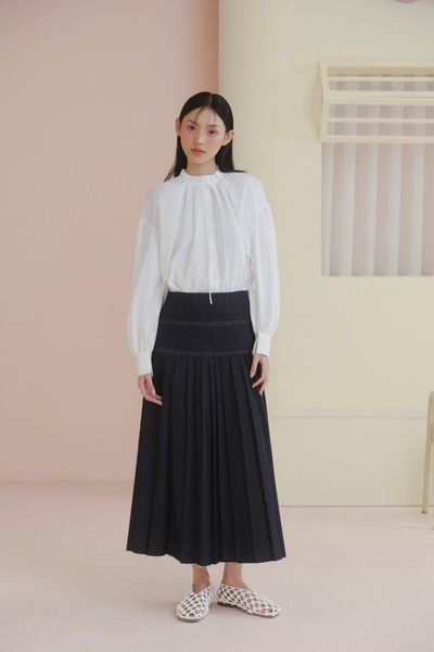  Áo White Cotton Ruffled Tie Neck Shirt 