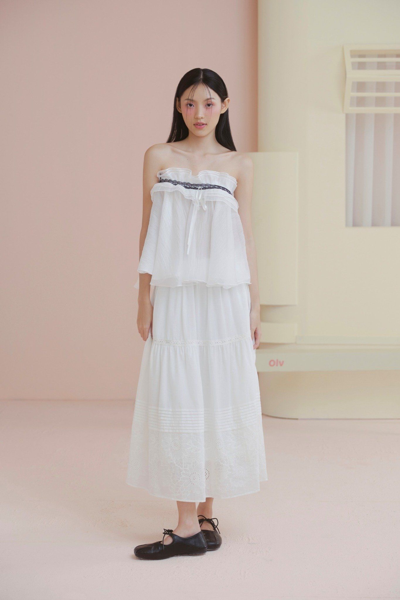 Áo White Chiffon Ruffled Cup Top