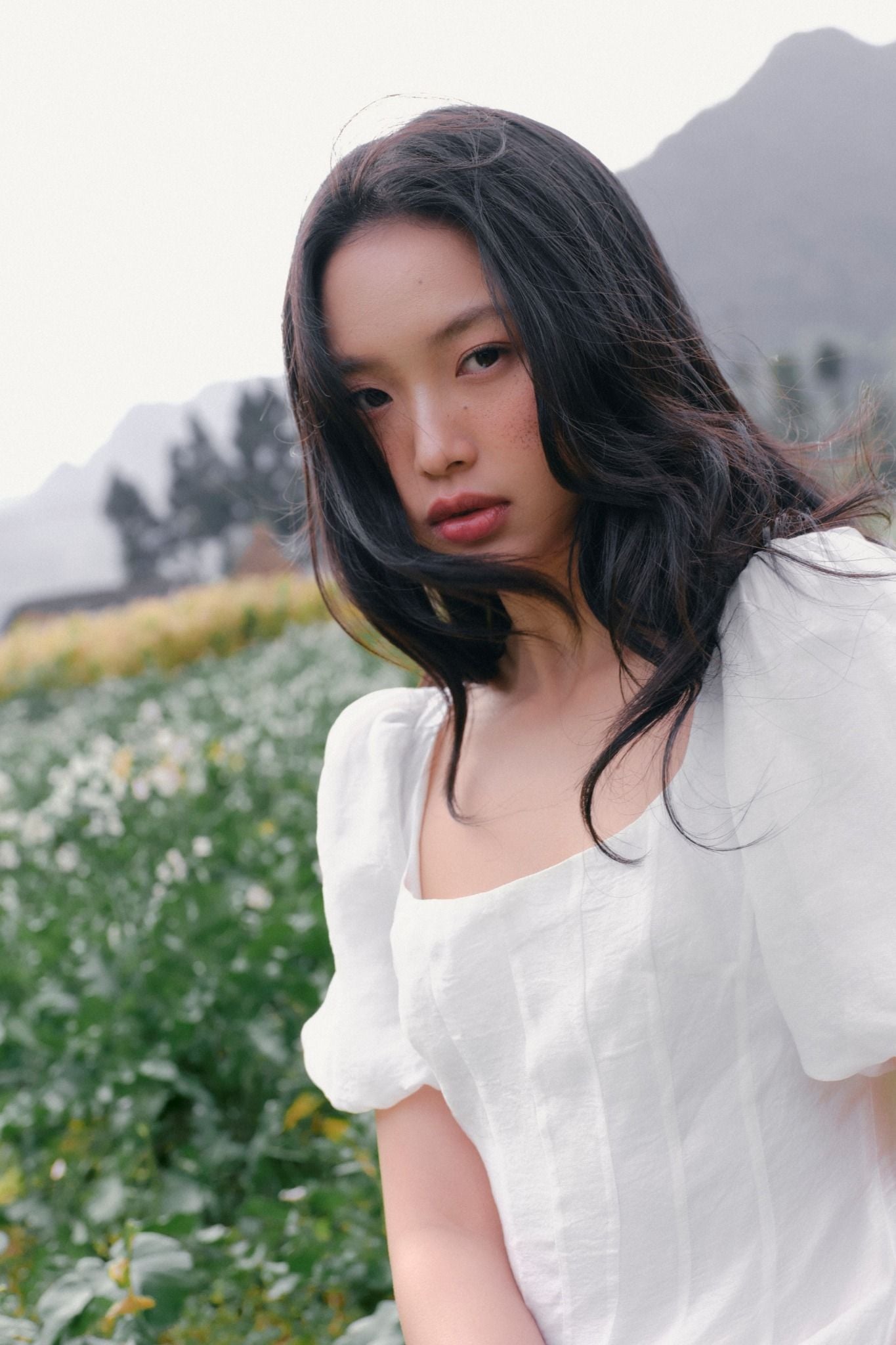 Váy maxi tay bồng Dami Dress in White