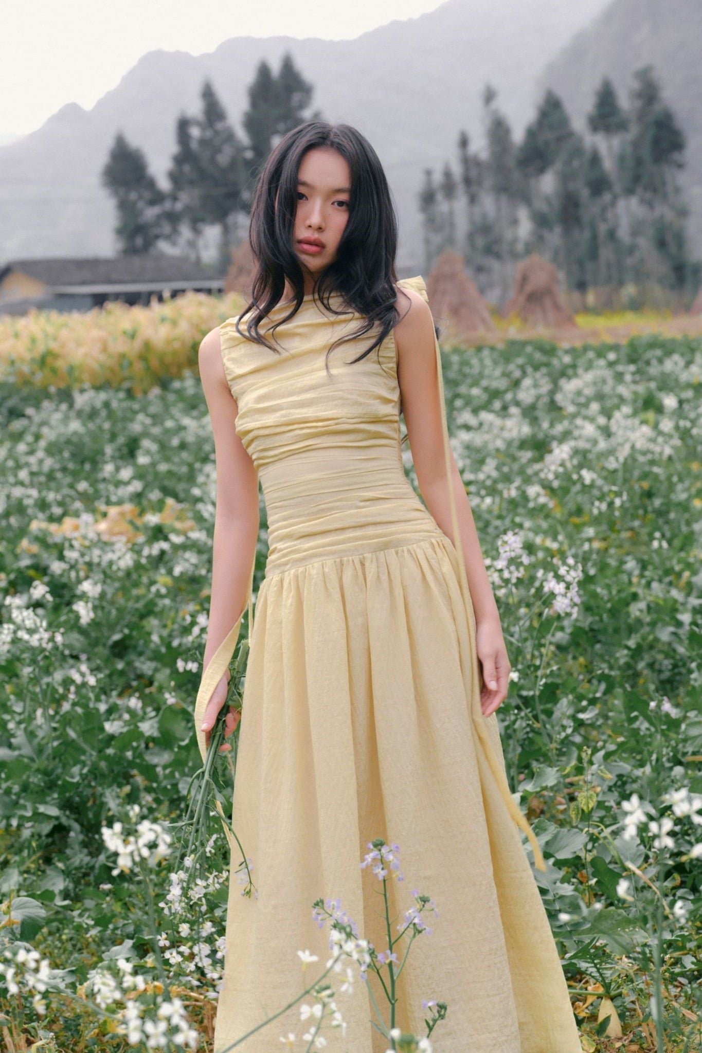Váy maxi Butter Ruched Tie Maxi Dress