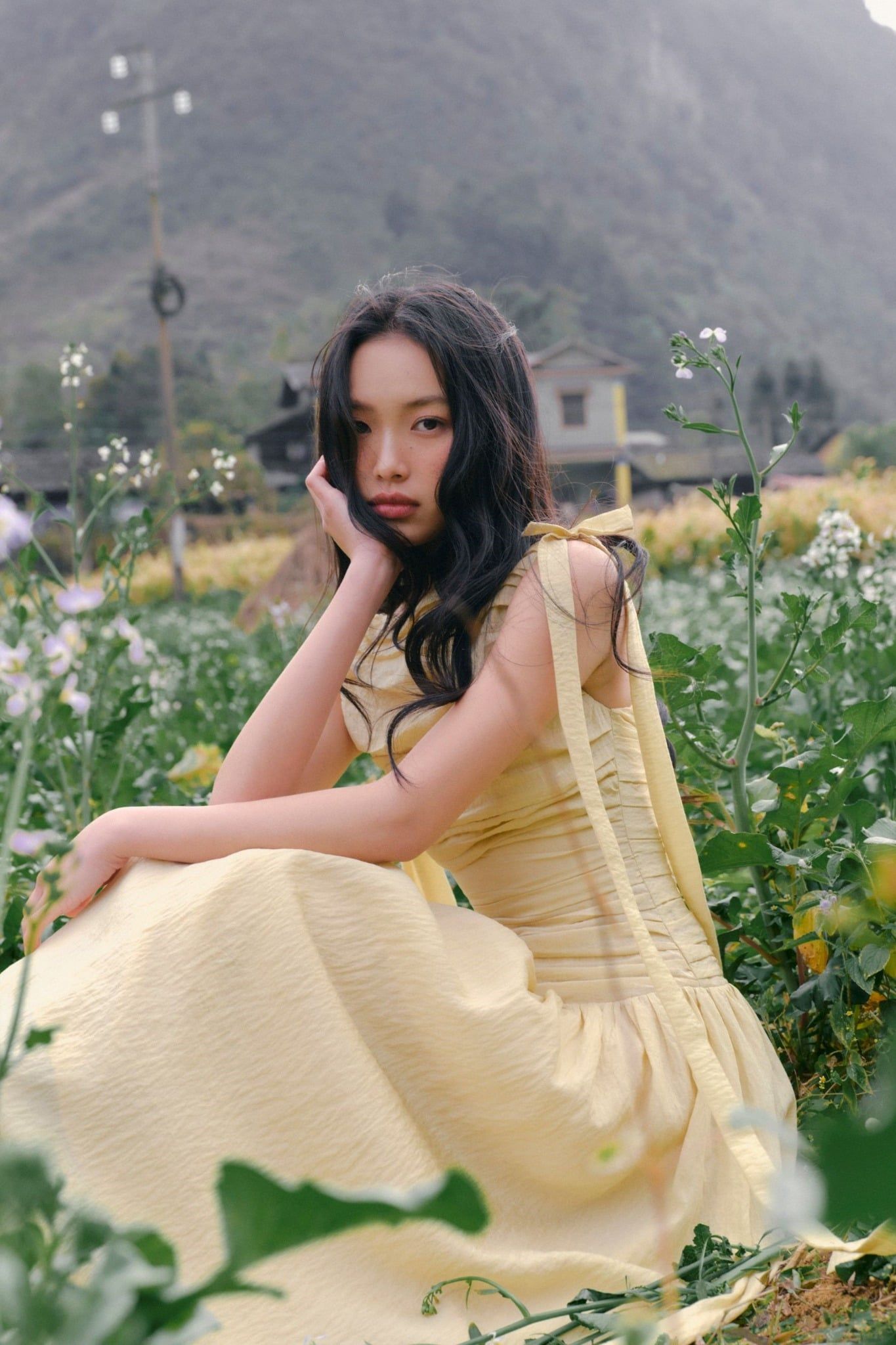 Váy maxi Butter Ruched Tie Maxi Dress