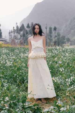 Váy maxi Butter Fleur Strappy Ruffle Maxi Dress