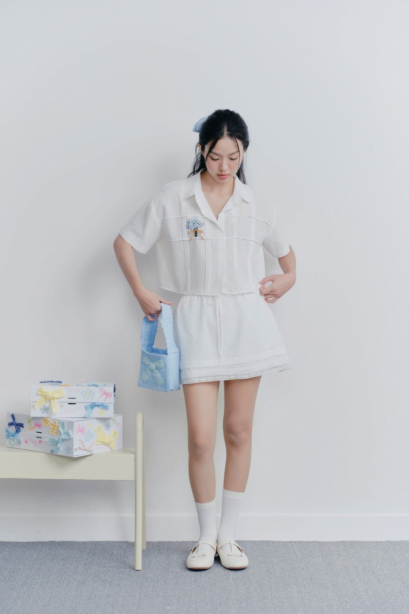 White Linen Embro Mini Set