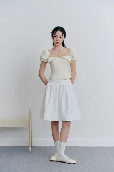  Áo Ivory Square Neck Embro Top 