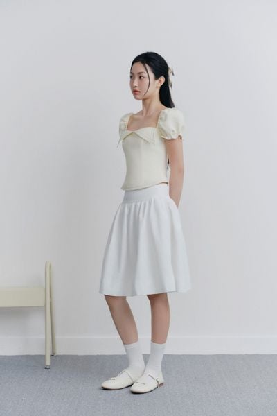  Áo Ivory Square Neck Embro Top 