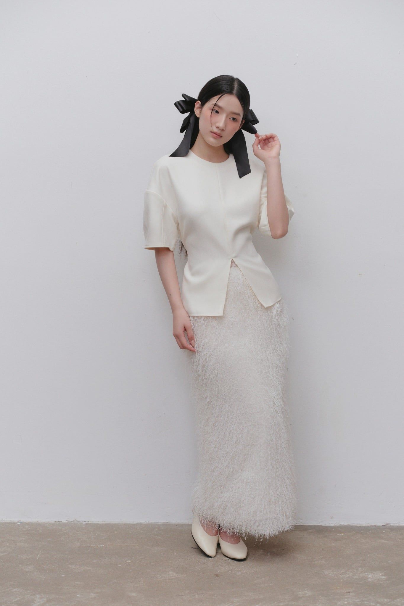 Chân váy lông White Feathered Maxi Skirt