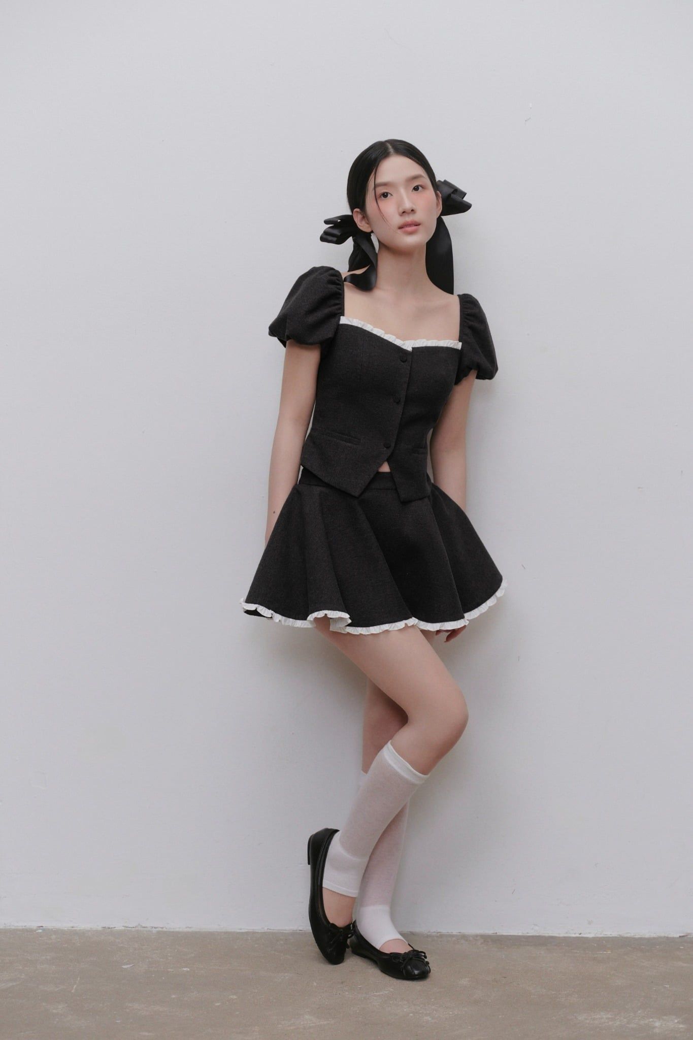 Set áo và chân váy Charcoal Puff Sleeve Corset Set