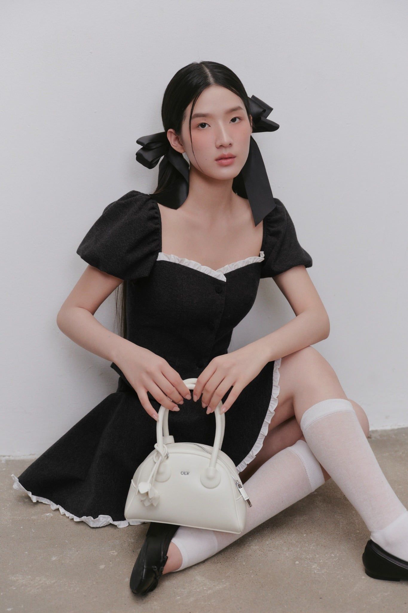 Set áo và chân váy Charcoal Puff Sleeve Corset Set