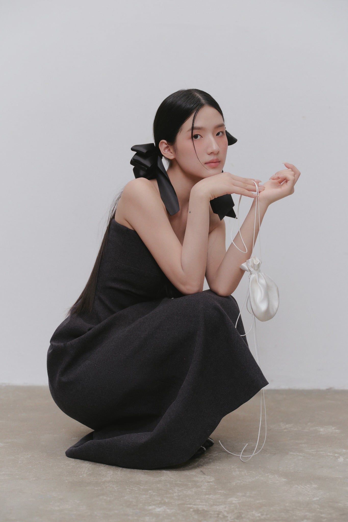 Váy cúp ngực dáng A Charcoal Denim A Line Midi Dress