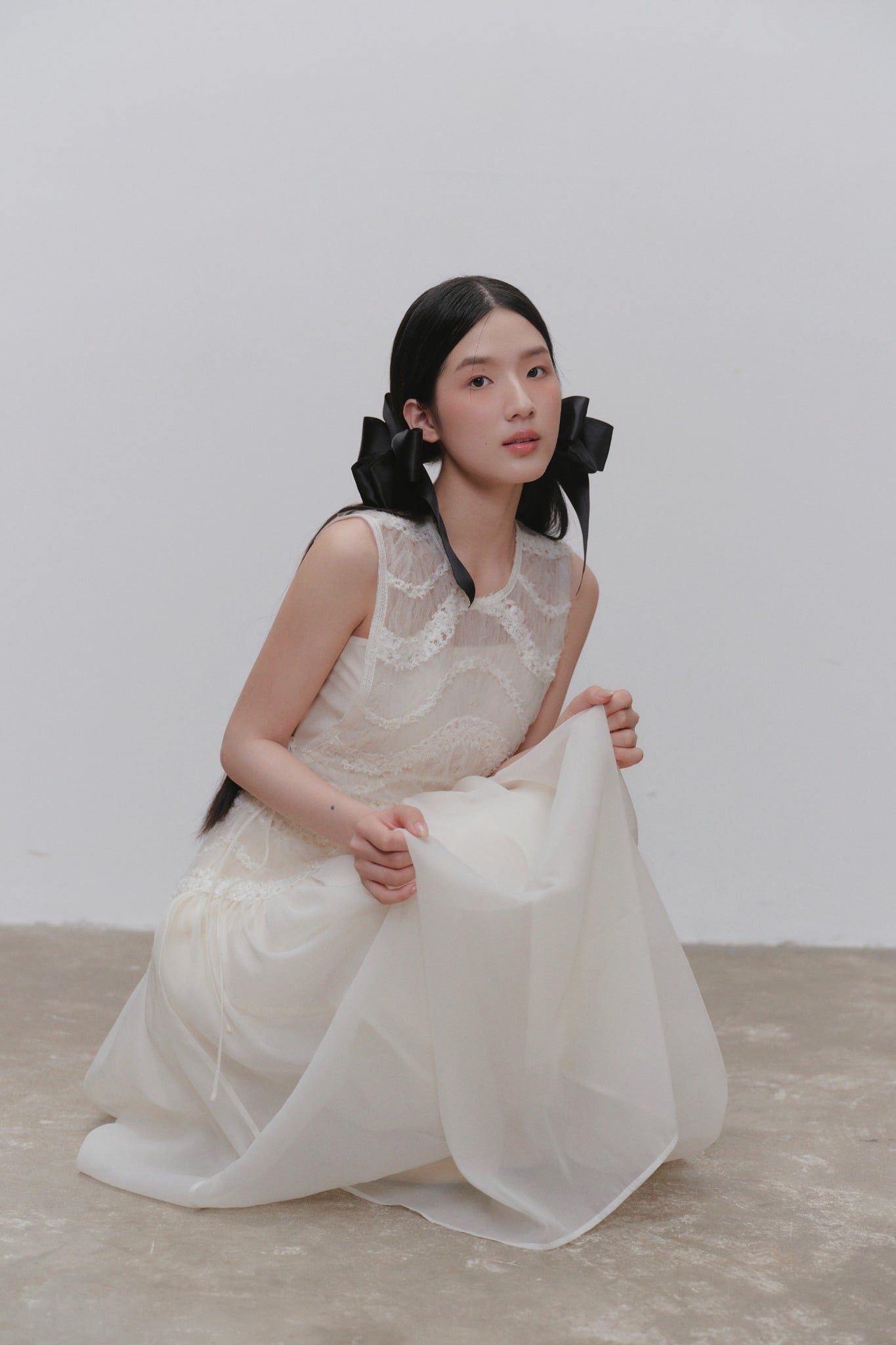 Váy ren 2 lớp White Lace Chiffon Double Layered Dress