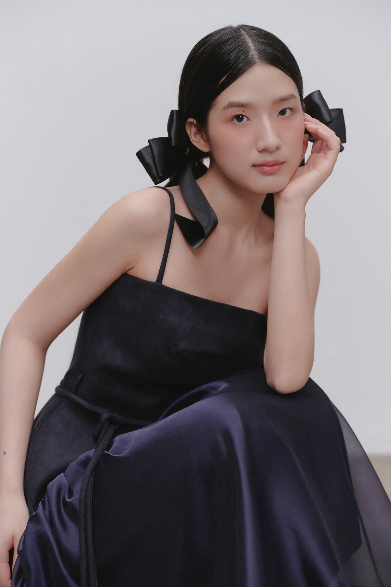 Váy tiệc Navy Strappy Pleated Belted Maxi Dress