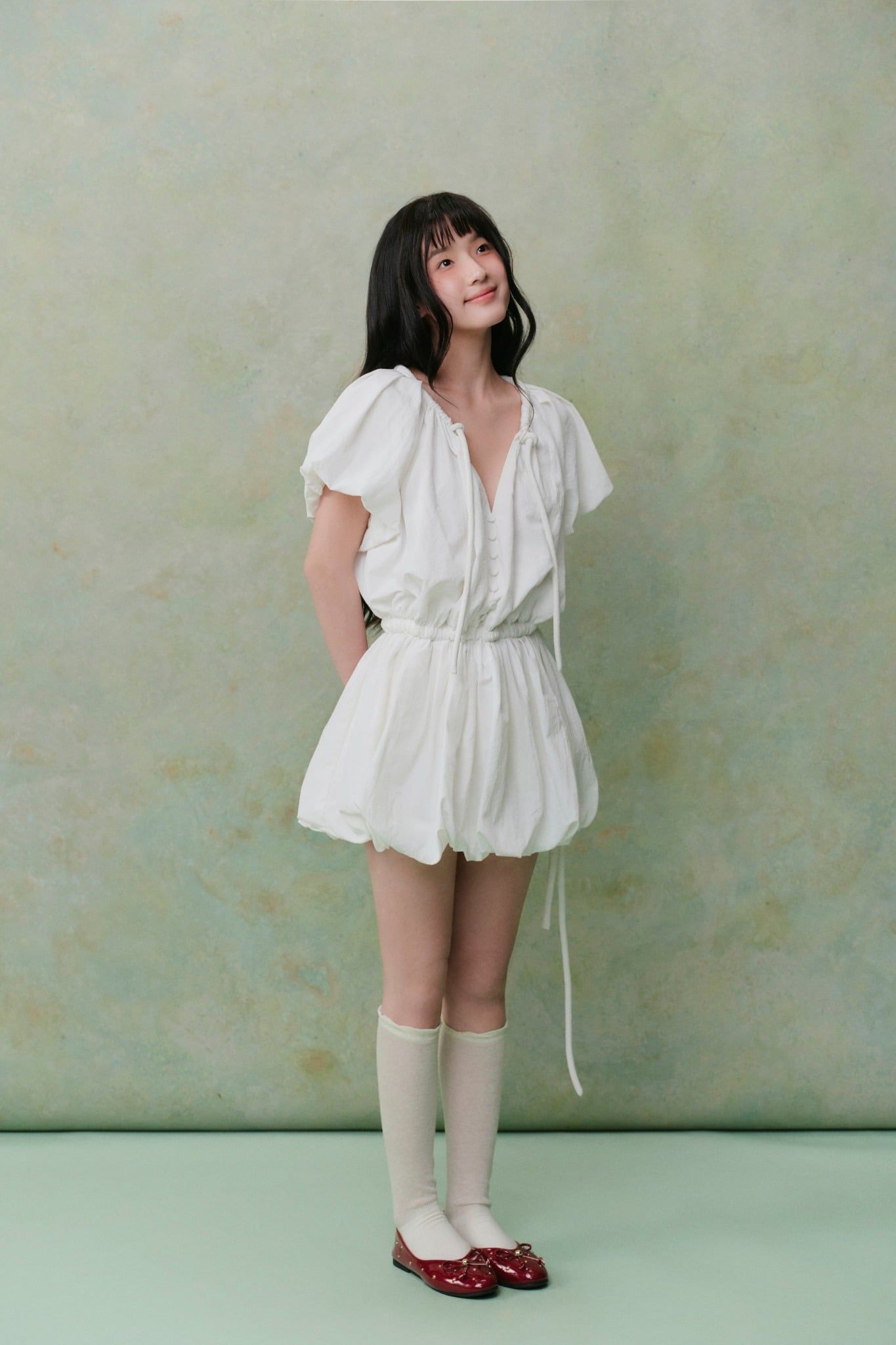 Parachute Vneck Puff Sleeves Dress nhiều màu
