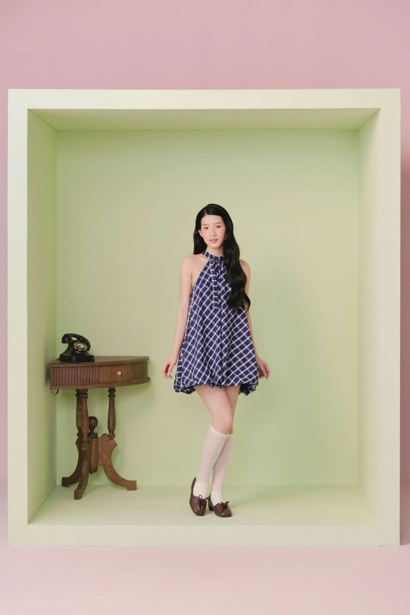 Váy cổ yếm kẻ caro Blue Checked Halter Neck Puff Mini Dress