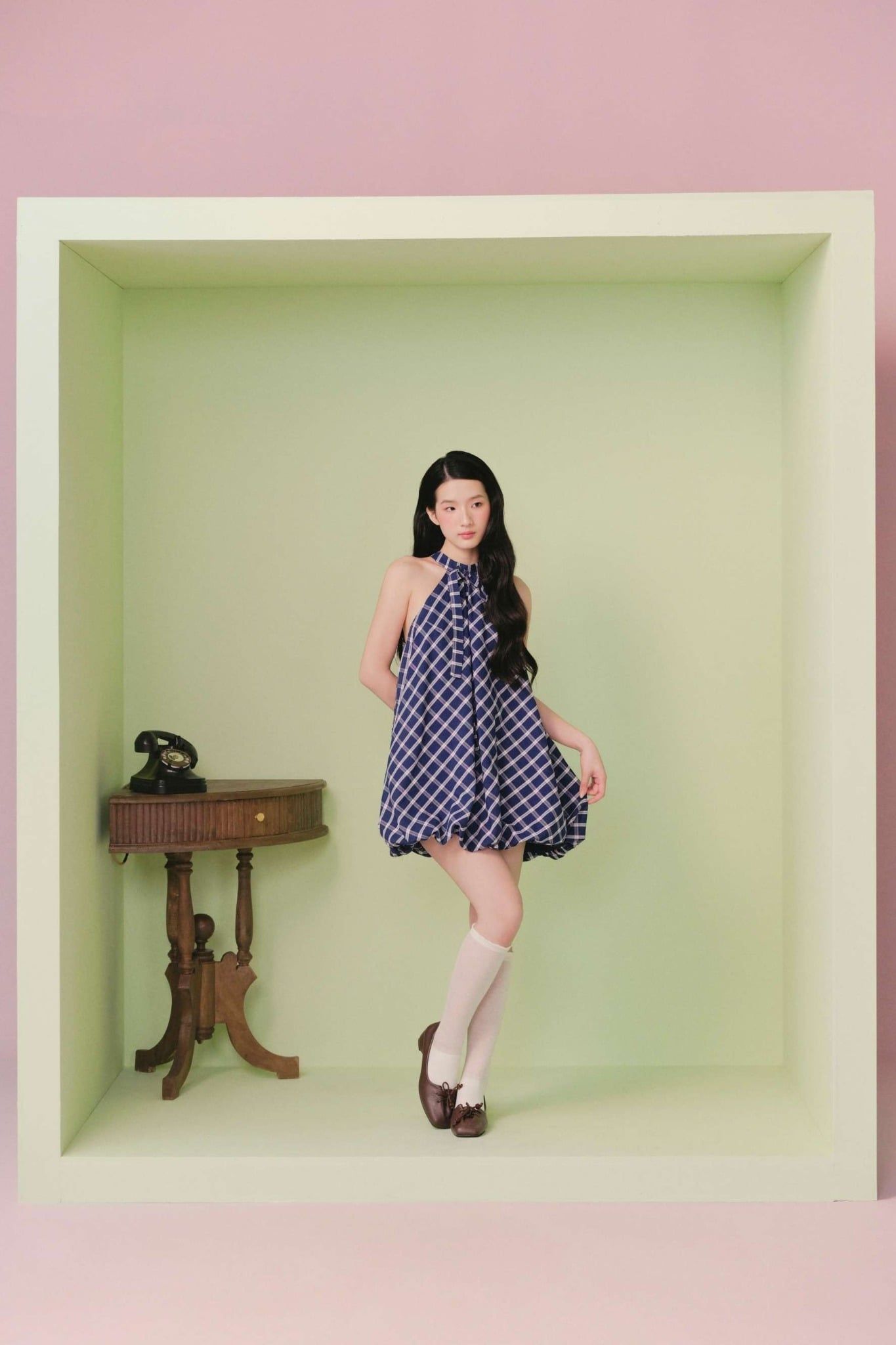 Váy cổ yếm kẻ caro Blue Checked Halter Neck Puff Mini Dress