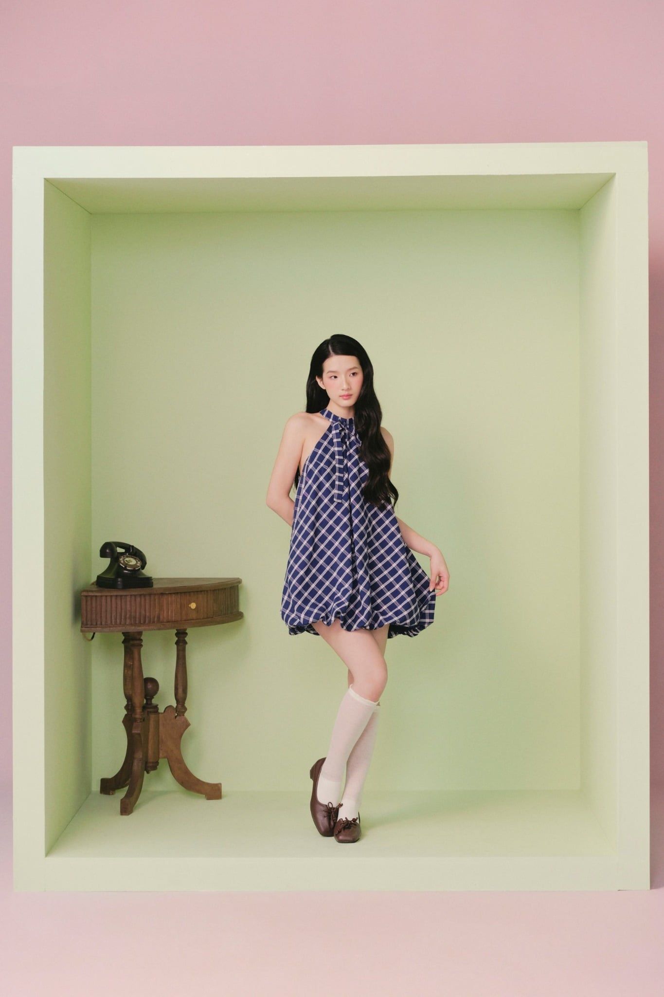 Váy cổ yếm kẻ caro Blue Checked Halter Neck Puff Mini Dress