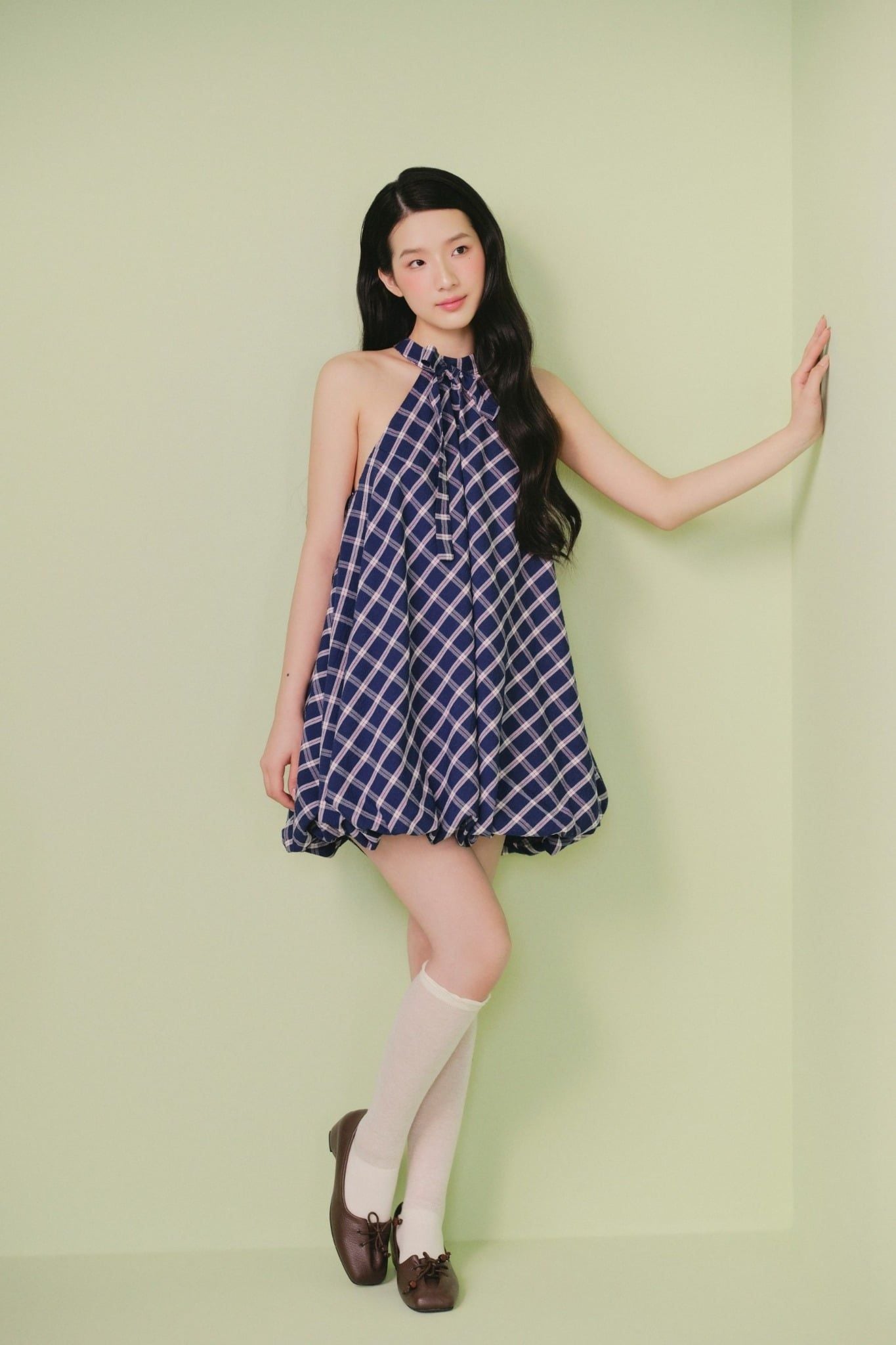 Váy cổ yếm kẻ caro Blue Checked Halter Neck Puff Mini Dress