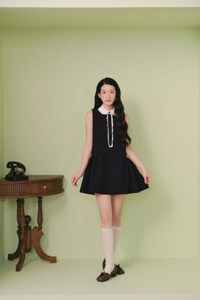  Váy dáng ngắn không tay Navy Collar Pleated Mini Dress 