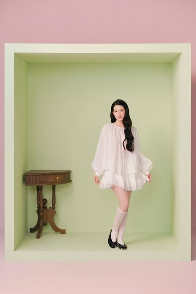  Set áo tay dài kèm chân váy White Long Sleeve Ruffled Mini Set 