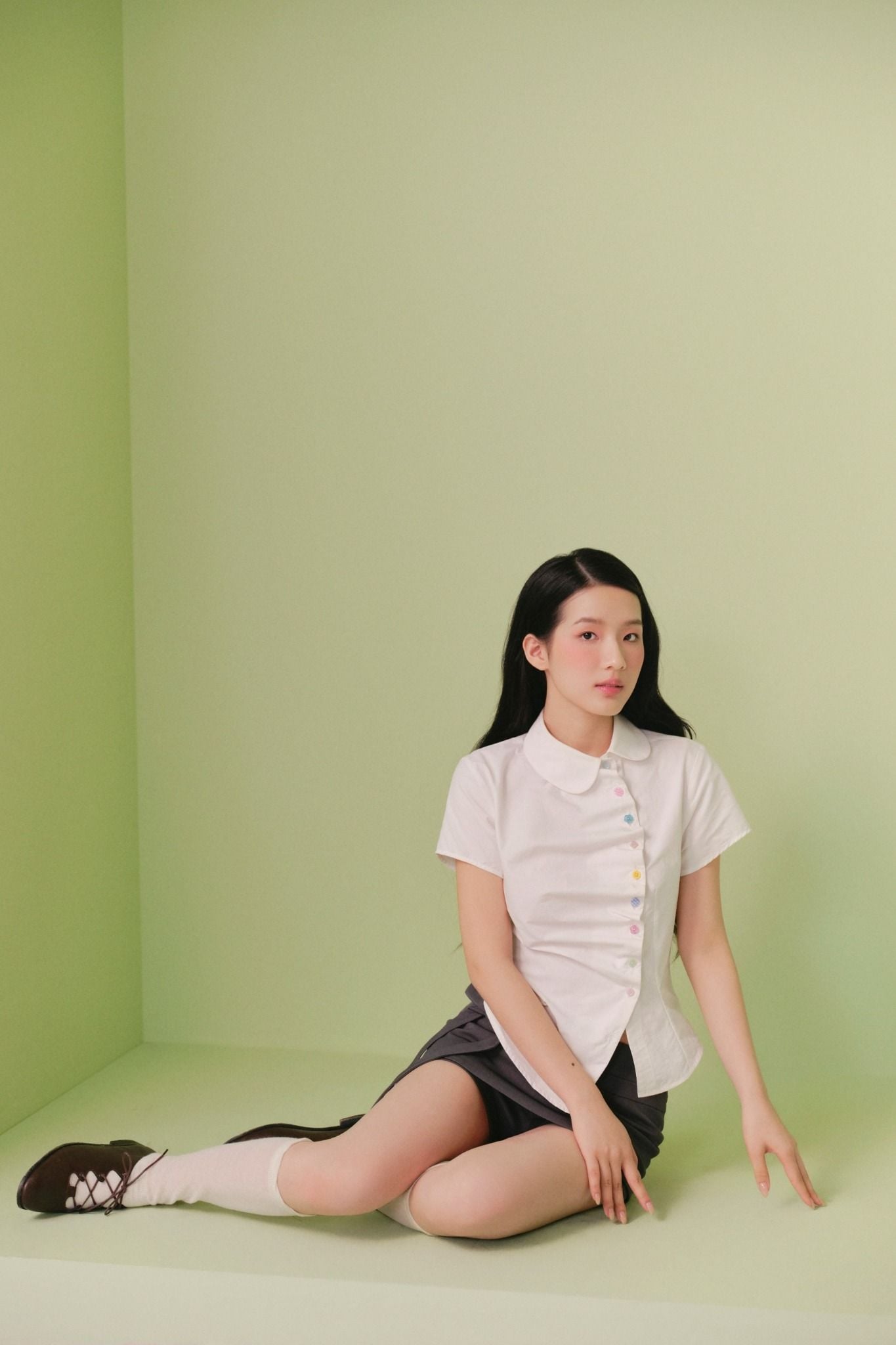Áo kiểu sơ mi White Cotton Buttoned Collar Top