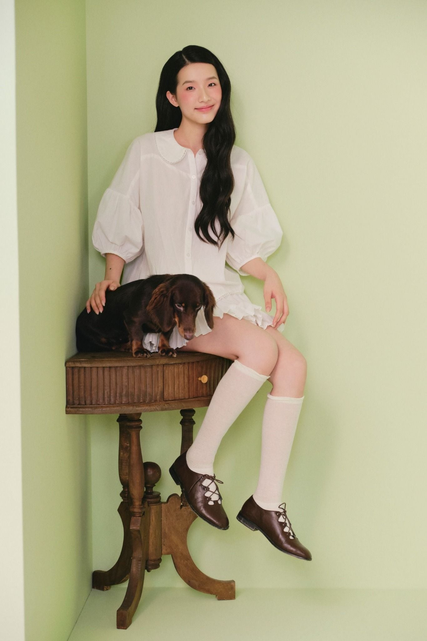 Set áo tay lỡ kèm chân váy White Linen Collar Pleated Puff Sleeves Set