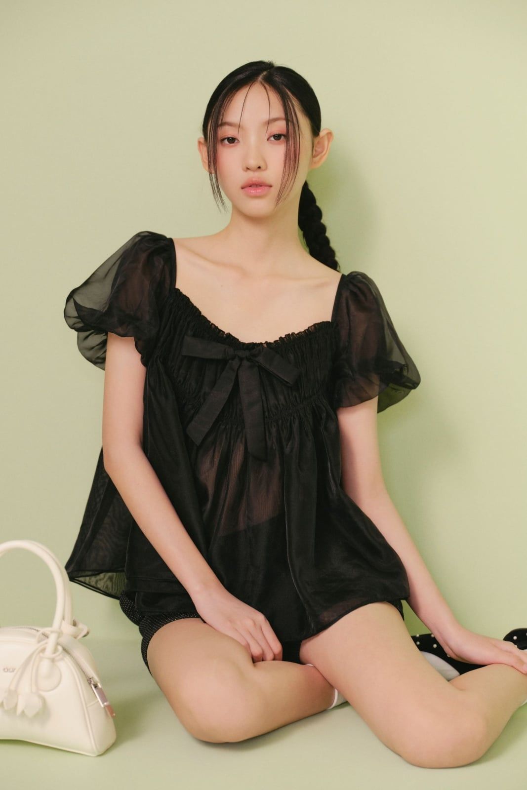 Áo babydoll tơ Black Chiffon Puff Sleeves Top