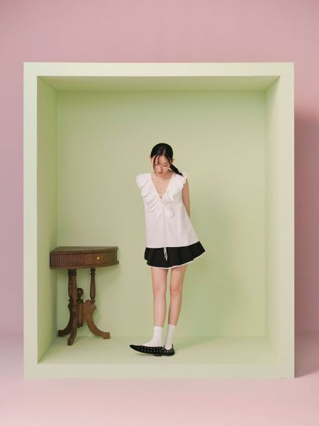  Áo kiểu White Cotton Ruffle Tie Front Top 