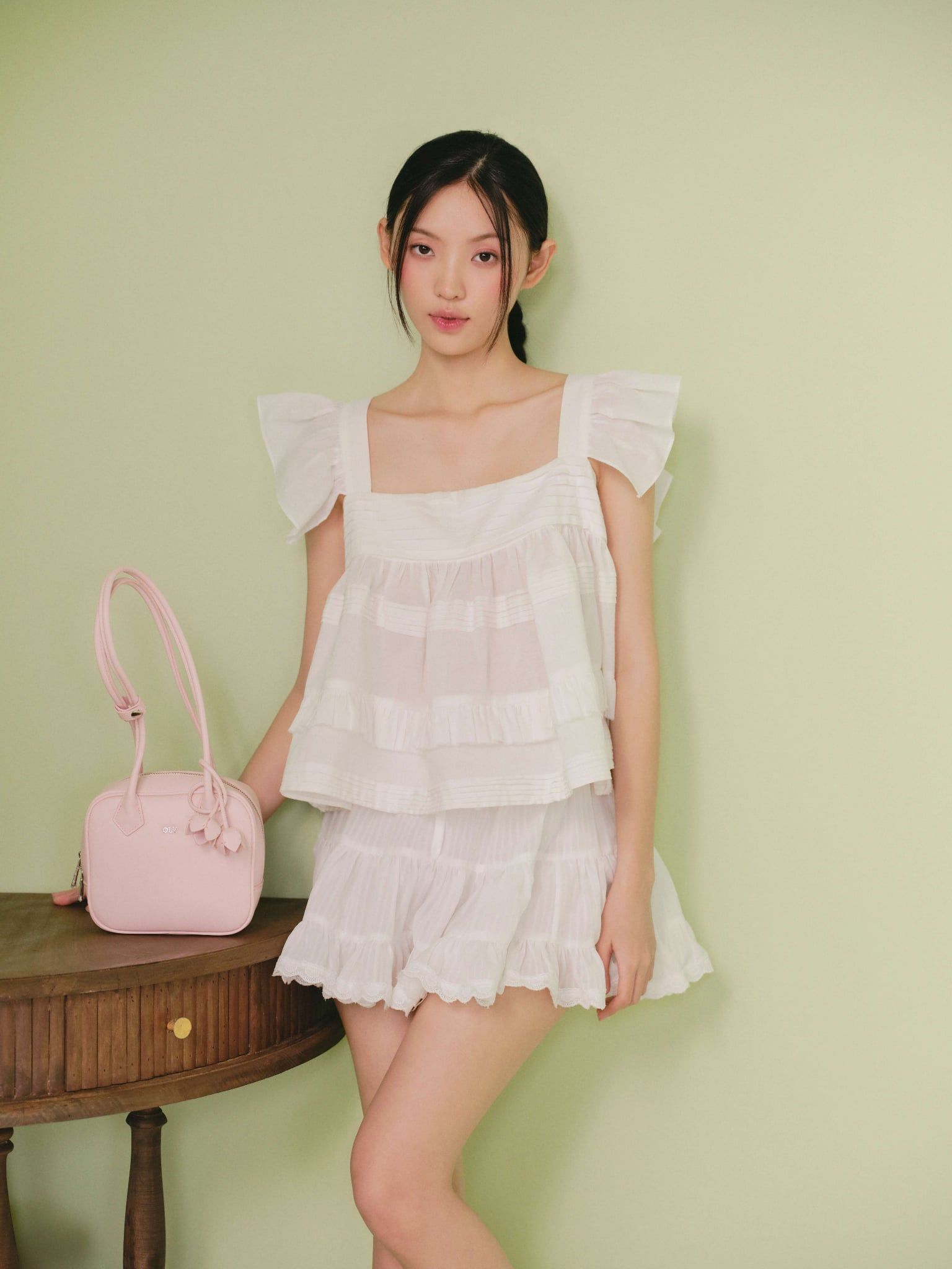 Chân váy dáng ngắn xòe White Lace Tiered Flared Mini Skirt