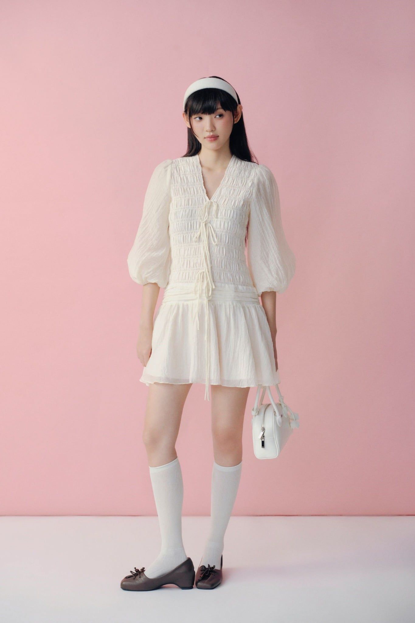 Váy hoa cổ V tay dài Abigail Dress nhiều màu