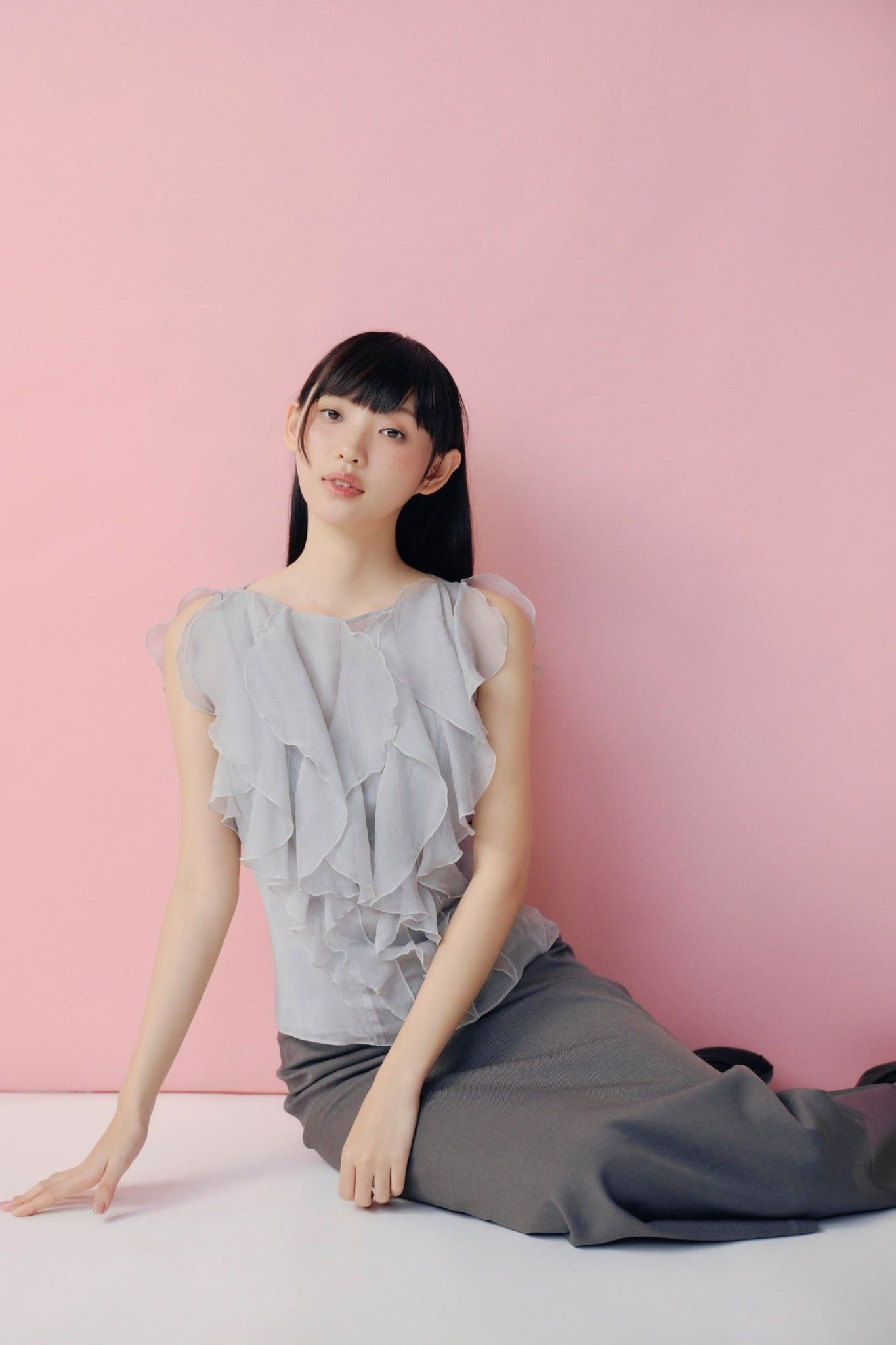 Áo kiểu Grey Chiffon Soft Frill Top