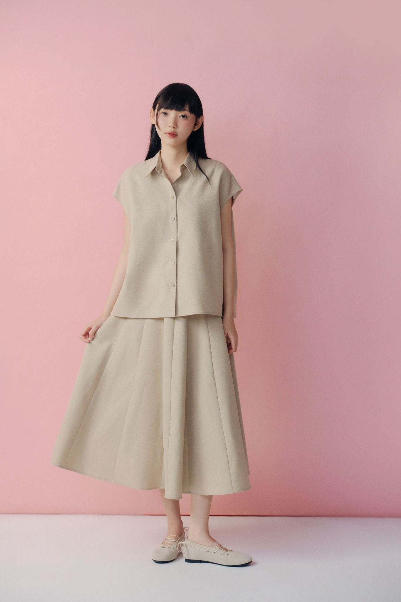 Set áo và chân váy Beige Tie Neck Midi Set