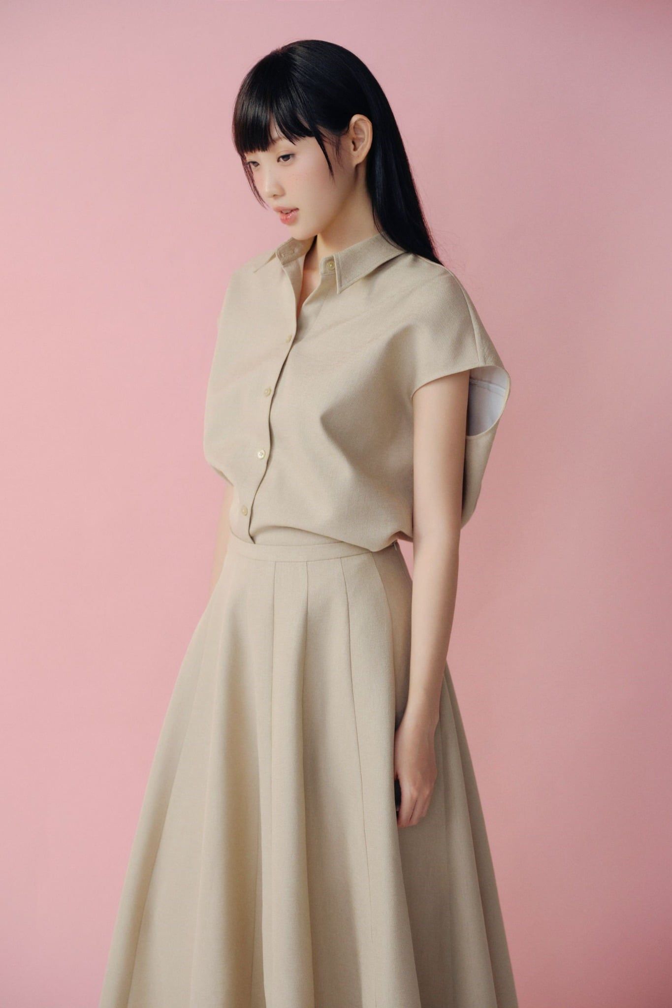 Set áo và chân váy Beige Tie Neck Midi Set