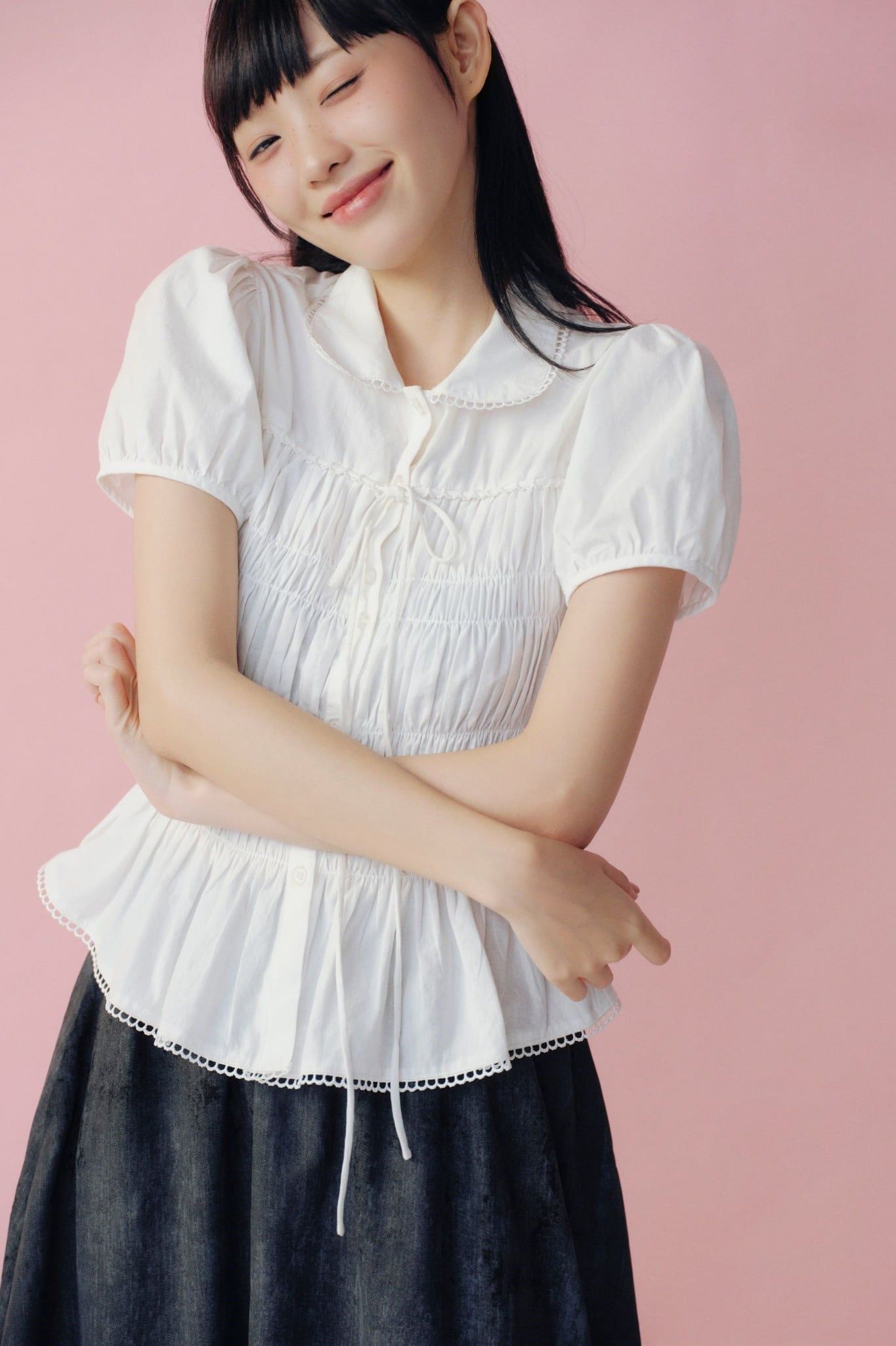 Áo White Puff Smocked Peplum Shirt