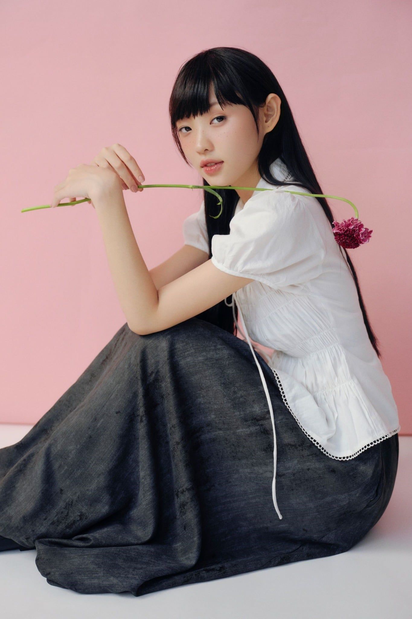 Áo White Puff Smocked Peplum Shirt