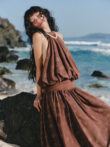  Váy maxi cổ yếm Rust Velvet Draped Halter Maxi Dress 