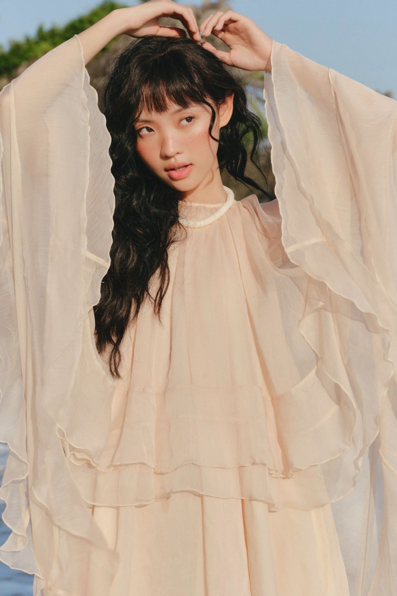 Váy đi tiệc Cream Chiffon High Low Ruffle Mini Dress